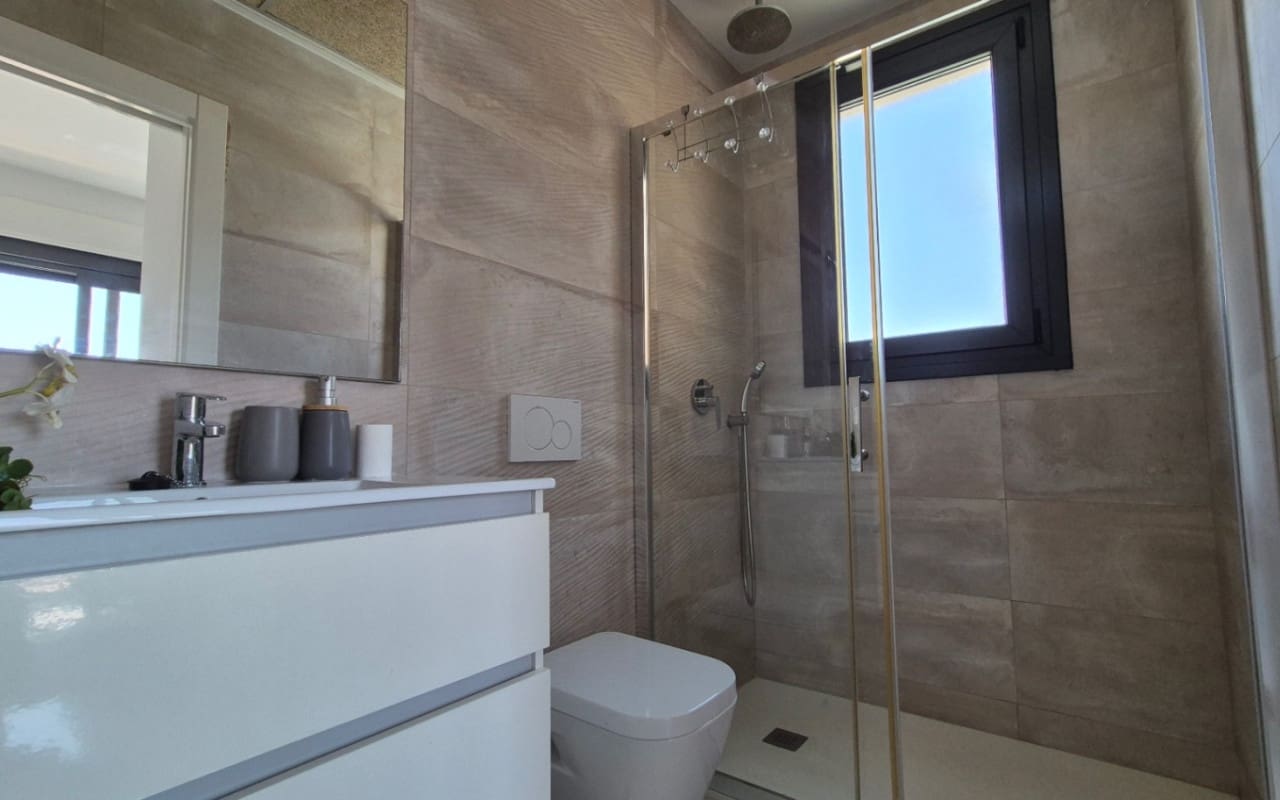 4 soverom Villa til salgs i Torrevieja med svømmebasseng - € 785 000 (Ref: 9973604)