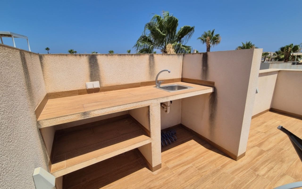 4 soverom Villa til salgs i Torrevieja med svømmebasseng - € 785 000 (Ref: 9973604)