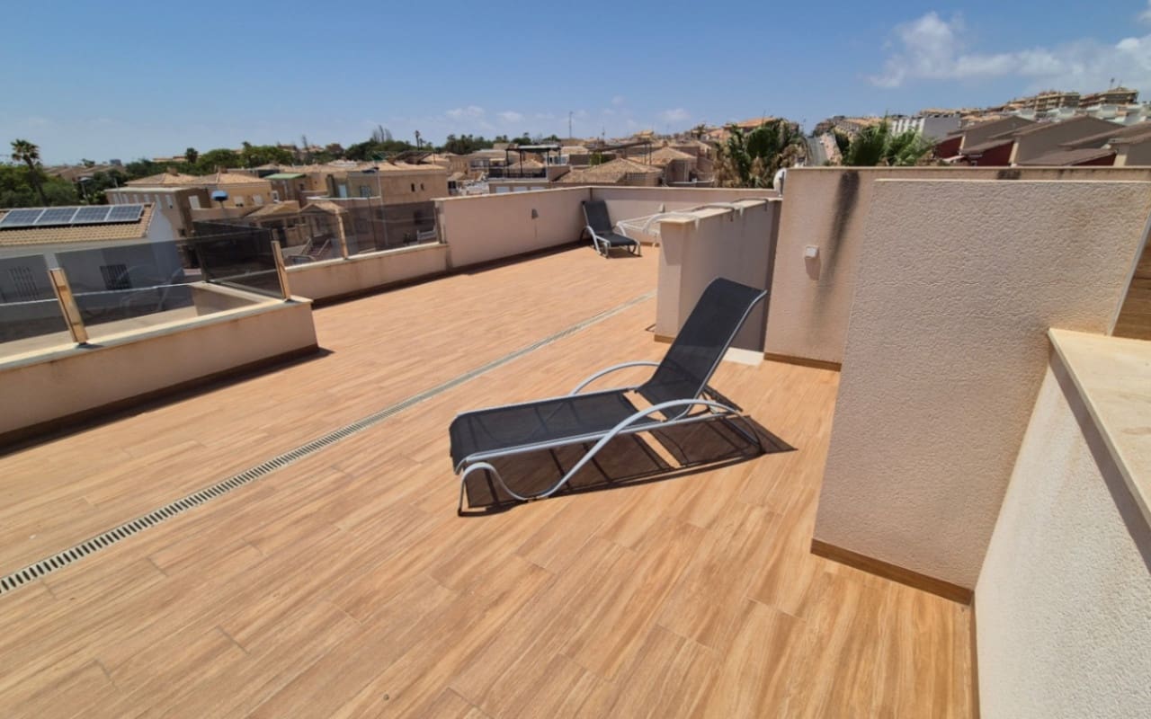 4 soverom Villa til salgs i Torrevieja med svømmebasseng - € 785 000 (Ref: 9973604)