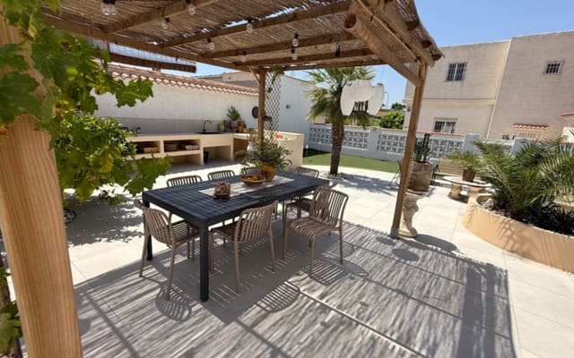 3 sovrum Villa till salu i El Chaparral - La Siesta - La Torreta, Torrevieja med pool garage - 645 000 € (Ref: 9973605)