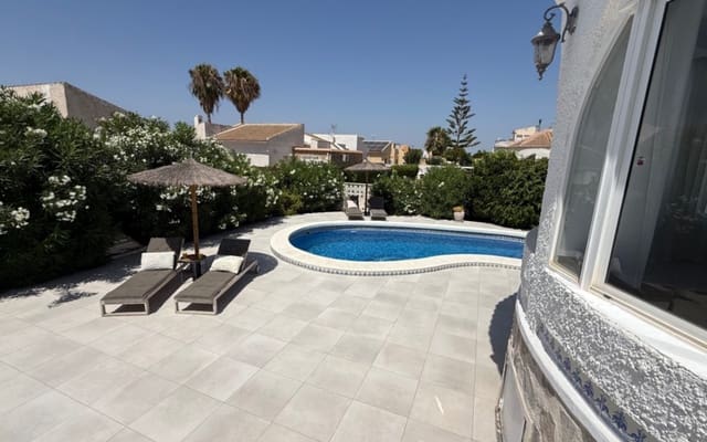 3 sovrum Villa till salu i El Chaparral - La Siesta - La Torreta, Torrevieja med pool garage - 645 000 € (Ref: 9973605)