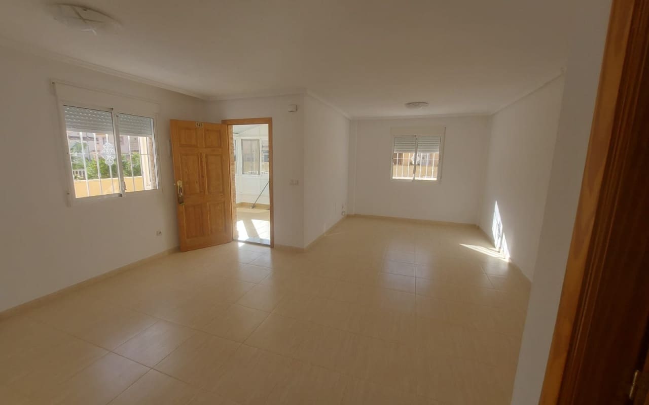 3 sypialnia Dom na sprzedaż w Ciudad Quesada z basenem - 265 000 € (Ref: 9973608)
