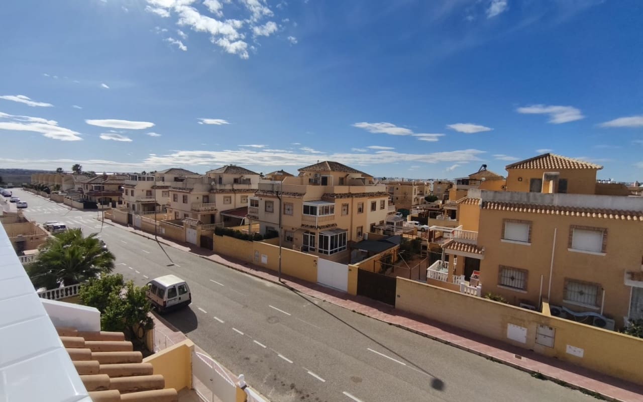 3 sypialnia Dom na sprzedaż w Ciudad Quesada z basenem - 265 000 € (Ref: 9973608)