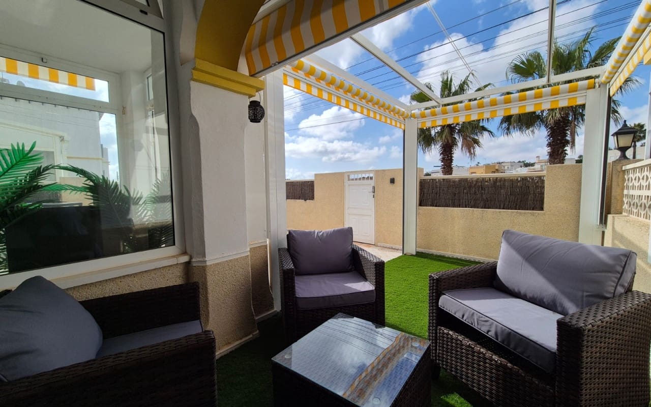 1 slaapkamer Huis te koop in San Miguel de Salinas met zwembad - € 155.000 (Ref: 9973609)