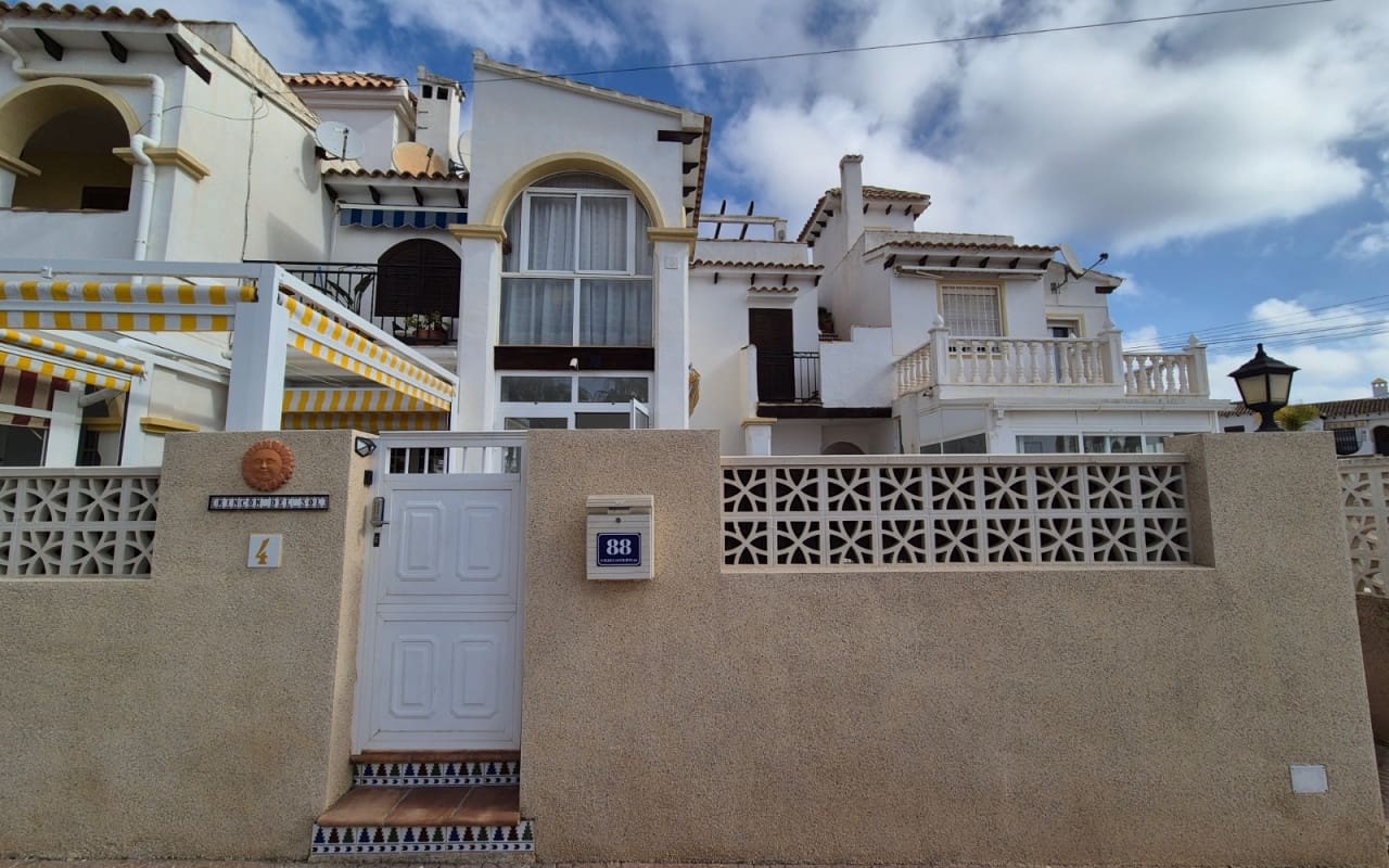 1 slaapkamer Huis te koop in San Miguel de Salinas met zwembad - € 155.000 (Ref: 9973609)