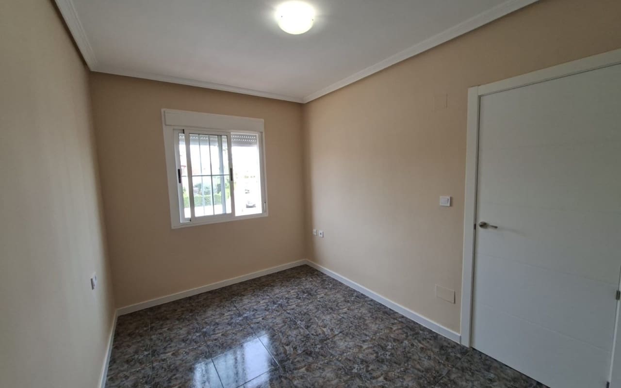 2 bedroom Townhouse for sale in Playa Flamenca with pool - € 169,000 (Ref: 9973611)