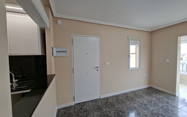 2 soverom Hus til salgs i Playa Flamenca, Orihuela med svømmebasseng - € 169 000 (Ref: 9973611)