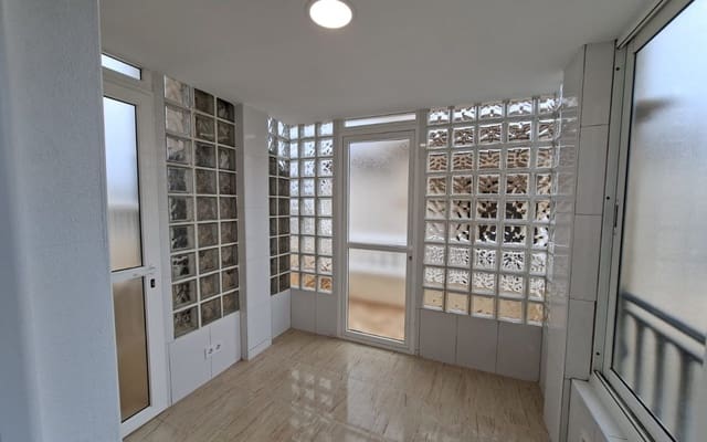 2 soverom Hus til salgs i Playa Flamenca, Orihuela med svømmebasseng - € 169 000 (Ref: 9973611)