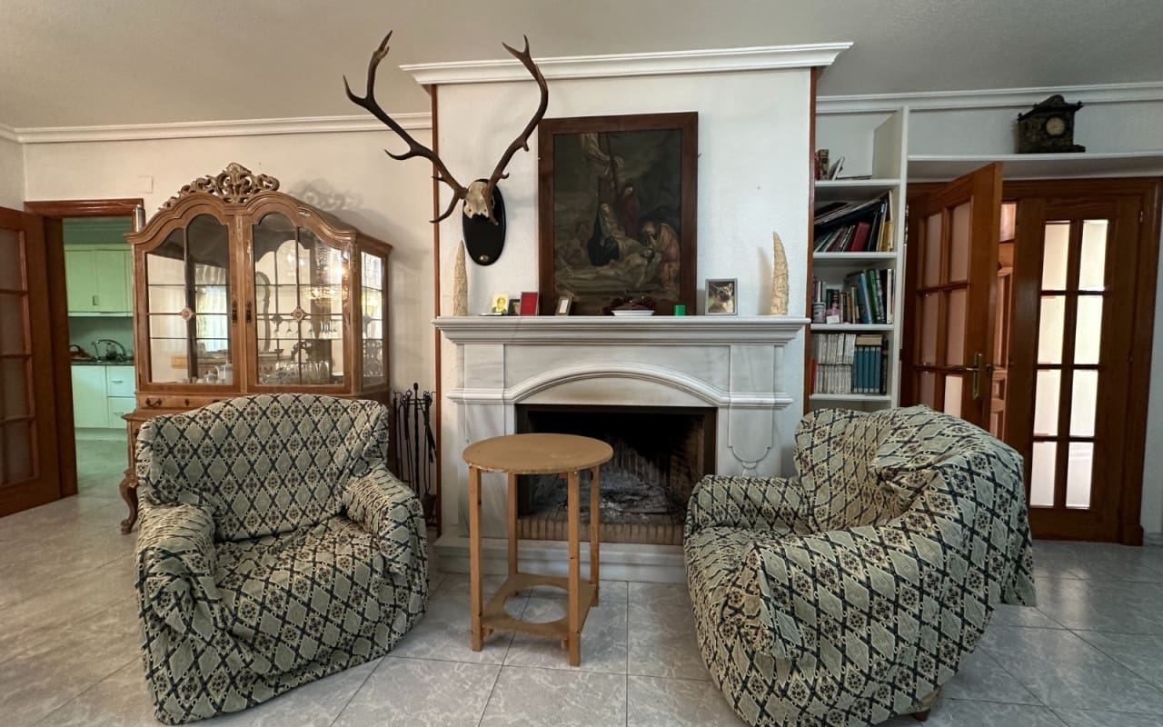 8 soverom Villa til salgs i Los Balcones med svømmebasseng - € 550 000 (Ref: 9973613)
