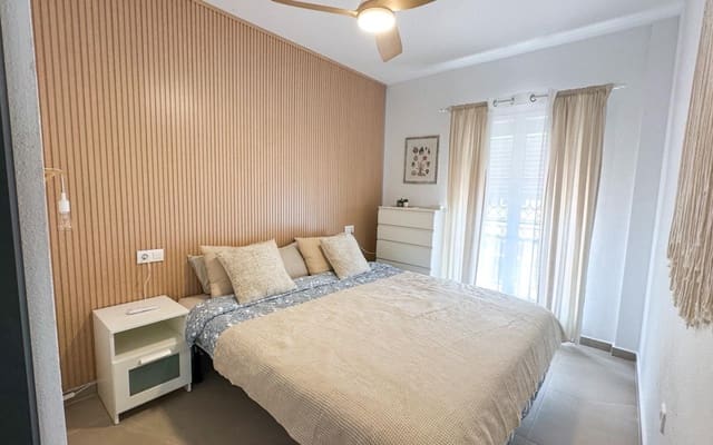 2 soveværelse Byhus til salg i Playa Flamenca, Orihuela med swimmingpool - € 198.000 (Ref: 9973618)