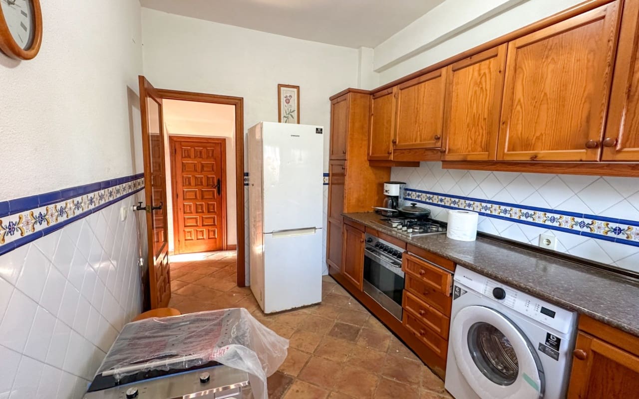 4 bedroom Villa for sale in Cabo Roig with pool - € 699,000 (Ref: 9973619)