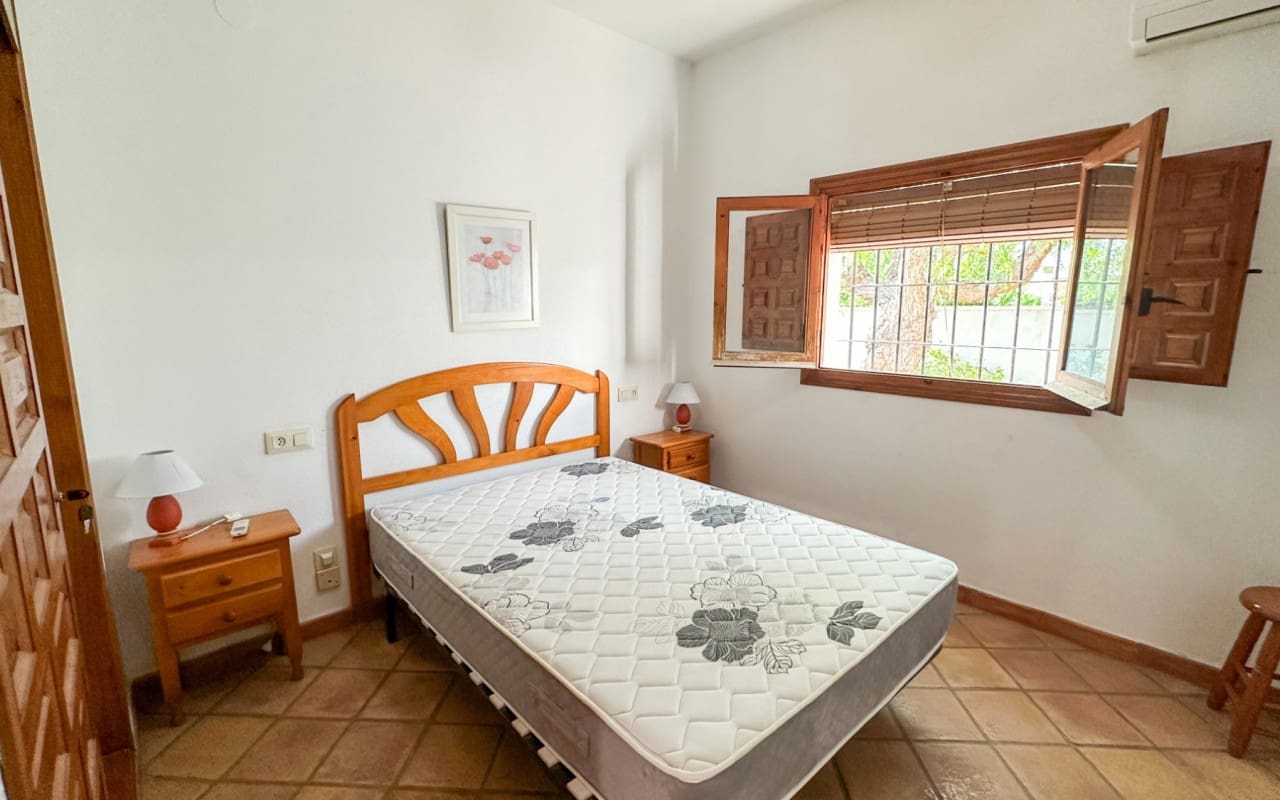 4 bedroom Villa for sale in Cabo Roig with pool - € 699,000 (Ref: 9973619)
