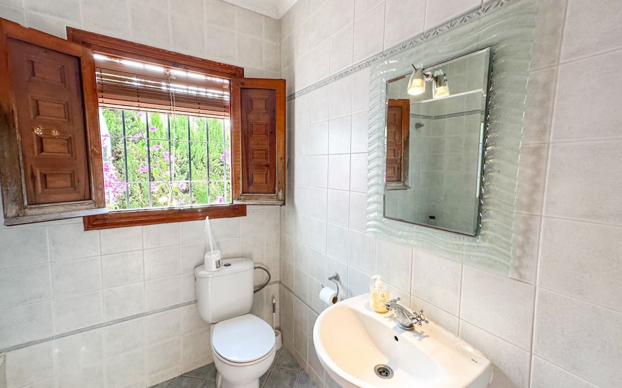 4 bedroom Villa for sale in Cabo Roig with pool - € 699,000 (Ref: 9973619)