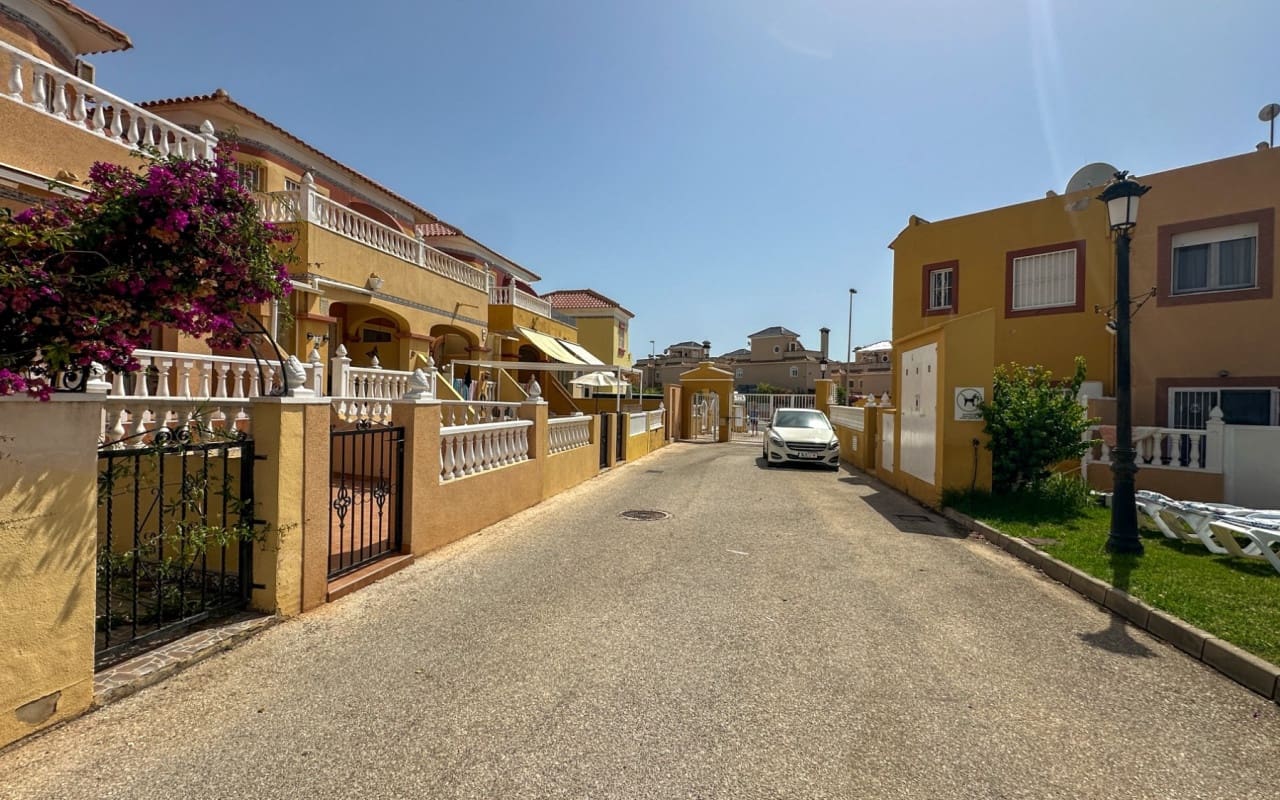 2 bedroom Townhouse for sale in La Regia with pool - € 255,000 (Ref: 9973622)