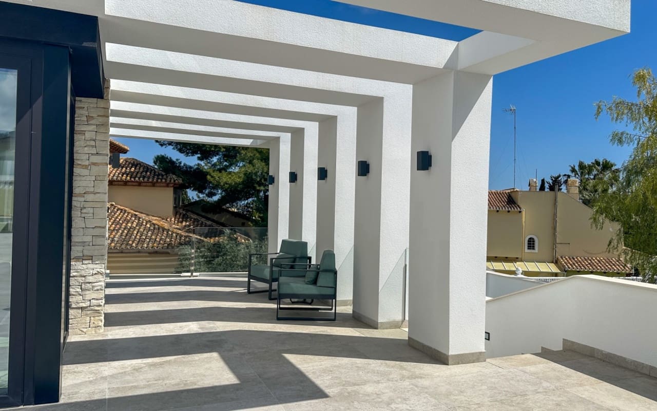 4 Zimmer Villa zu verkaufen in Villamartin mit Pool - 2.950.000 € (Ref: 9973623)