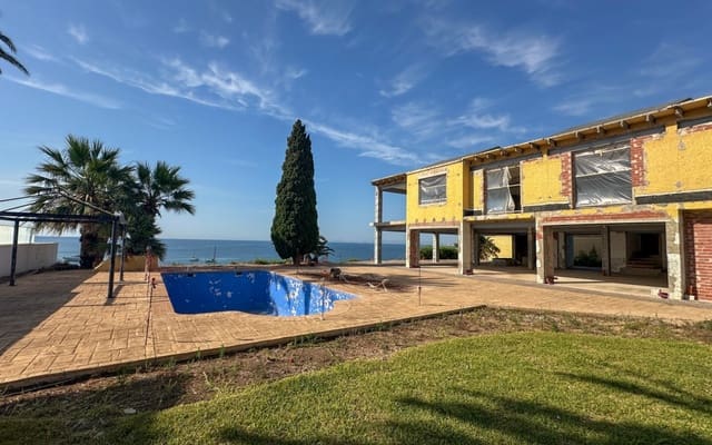 5 slaapkamer Villa te koop in Cabo Roig, Orihuela met zwembad - € 2.400.000 (Ref: 9973624)