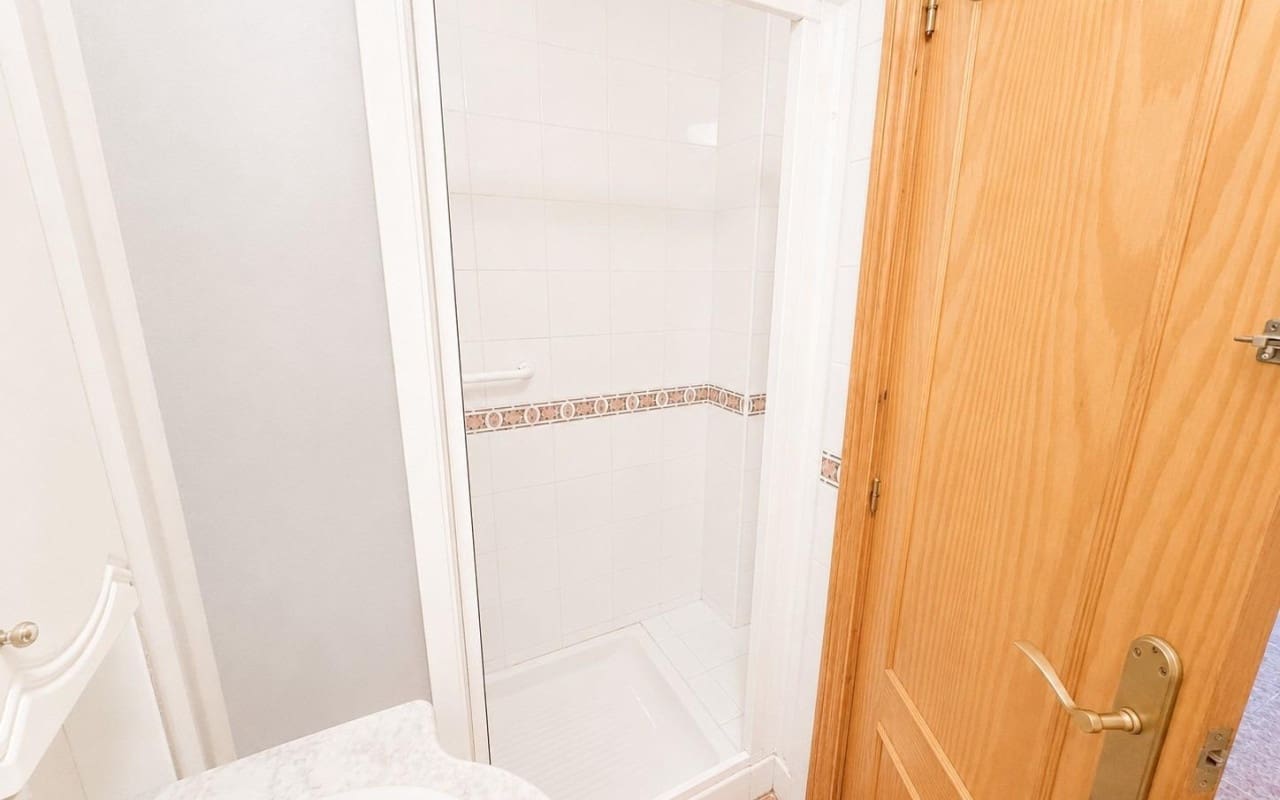3 Zimmer Apartment zu verkaufen in Torrevieja - 127.000 € (Ref: 9973625)