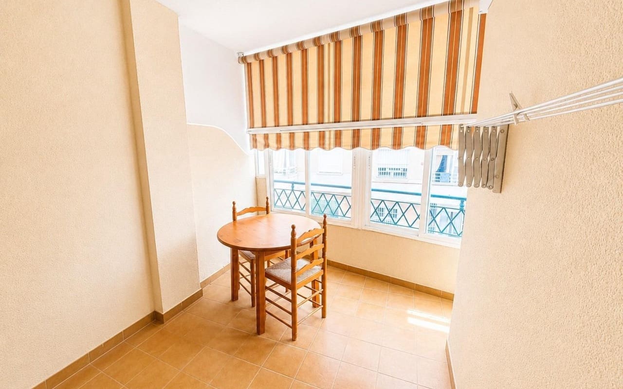 3 Zimmer Apartment zu verkaufen in Torrevieja - 127.000 € (Ref: 9973625)