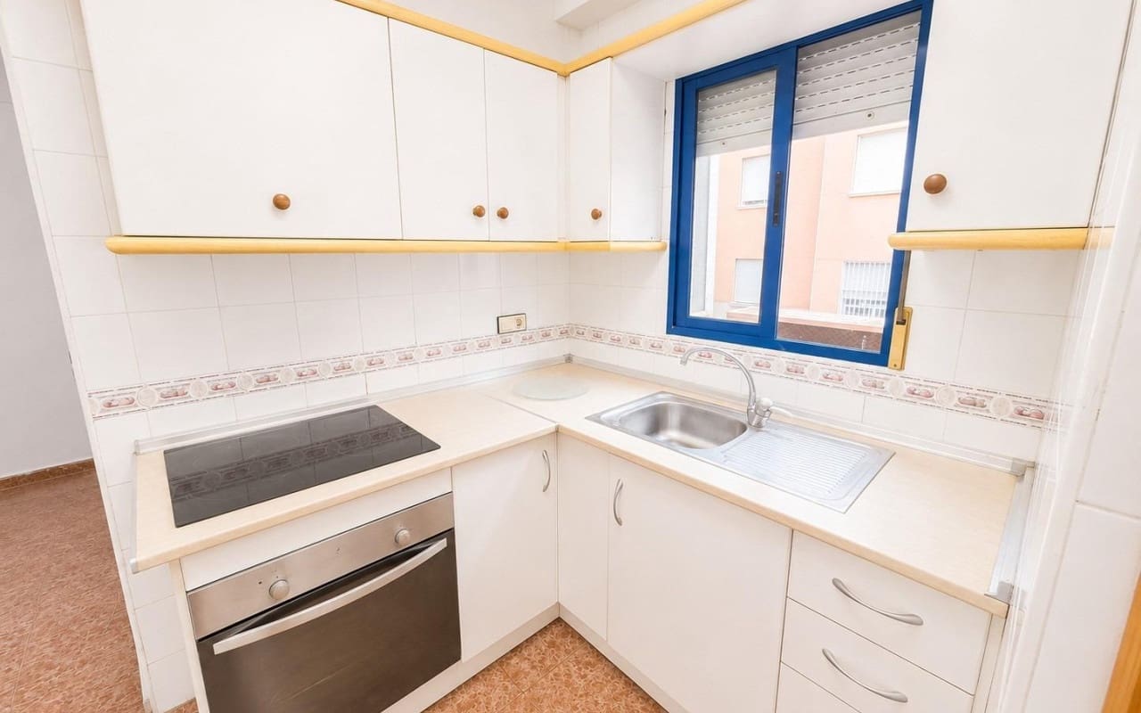 3 Zimmer Apartment zu verkaufen in Torrevieja - 127.000 € (Ref: 9973625)