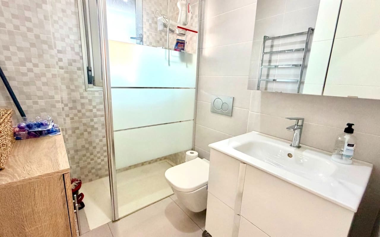 2 soveværelse Lejlighed til salg i La Zenia med swimmingpool garage - € 269.900 (Ref: 9973626)