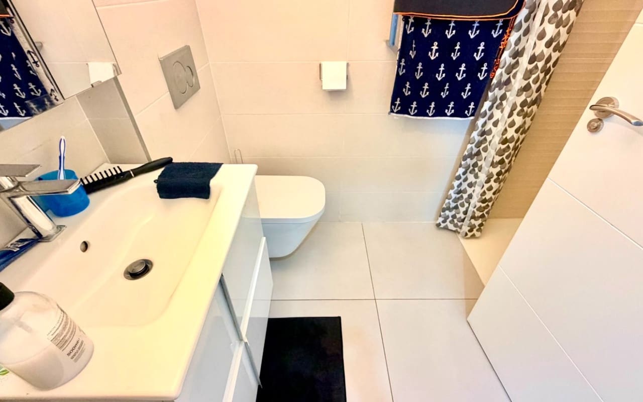 2 soveværelse Lejlighed til salg i La Zenia med swimmingpool garage - € 269.900 (Ref: 9973626)