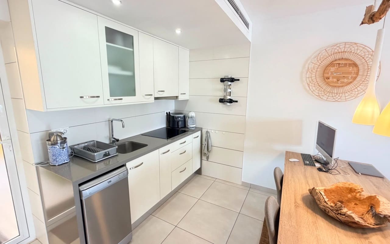 2 slaapkamer Appartement te koop in Aguas Nuevas met zwembad - € 235.000 (Ref: 9973627)