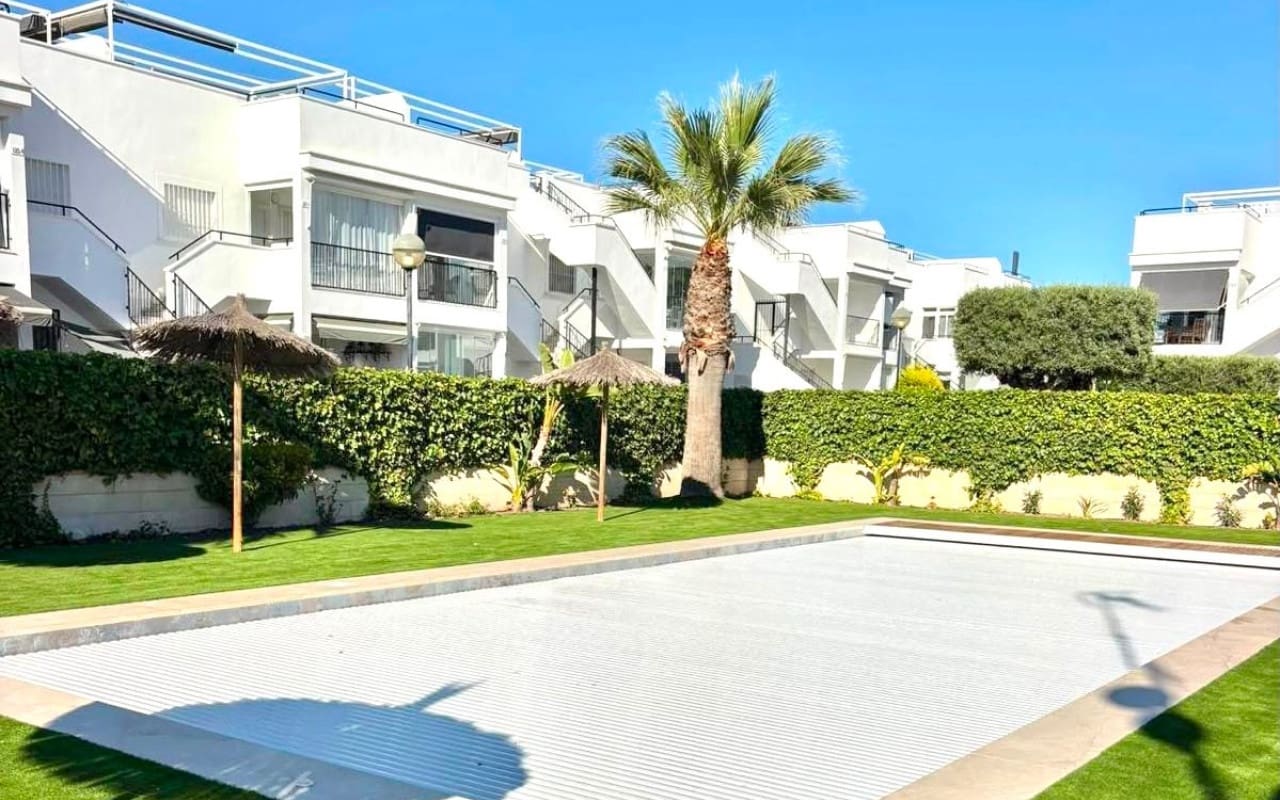 2 slaapkamer Appartement te koop in Aguas Nuevas met zwembad - € 235.000 (Ref: 9973627)