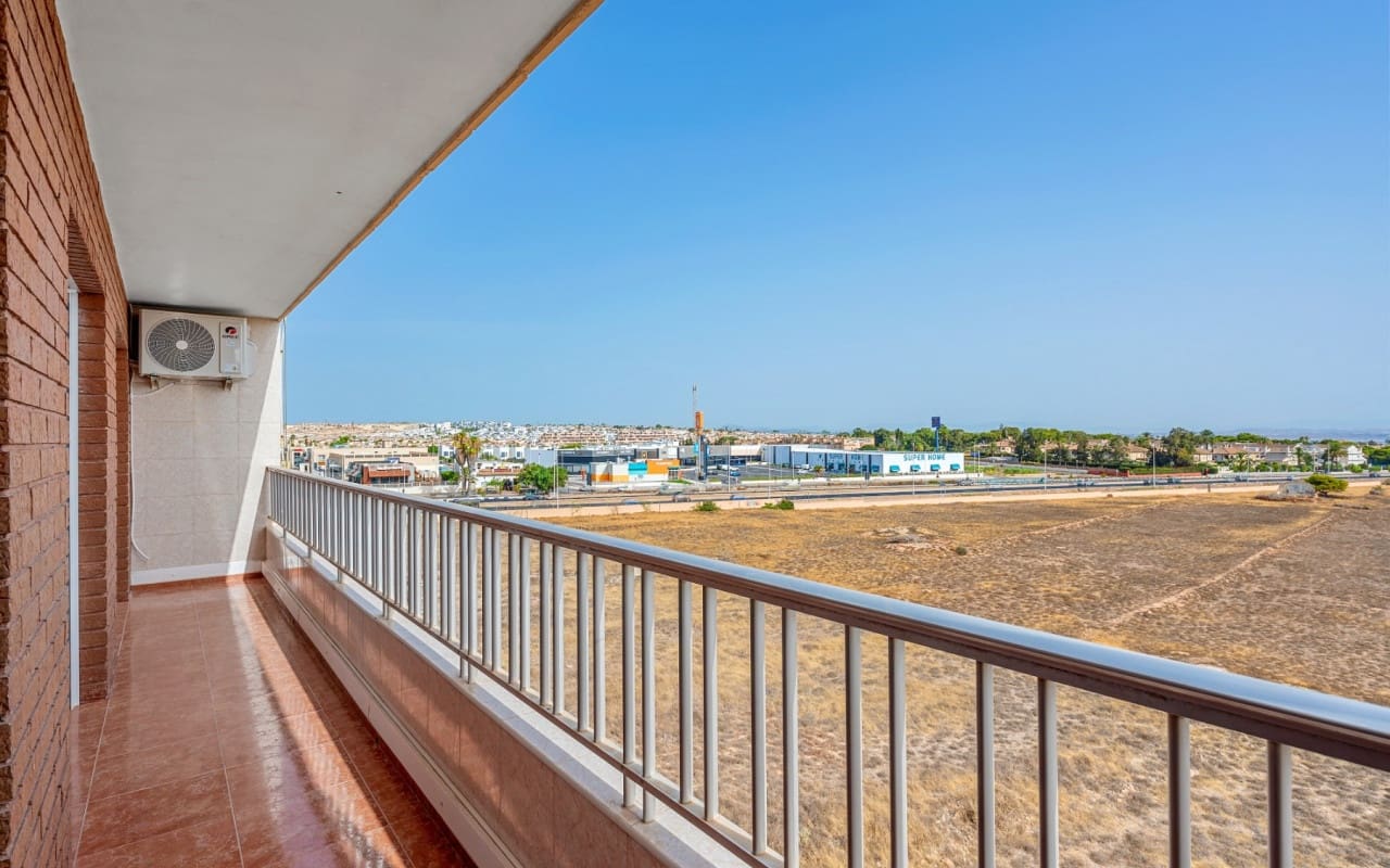 2 bedroom Penthouse for sale in Punta Prima with pool - € 225,000 (Ref: 9973630)