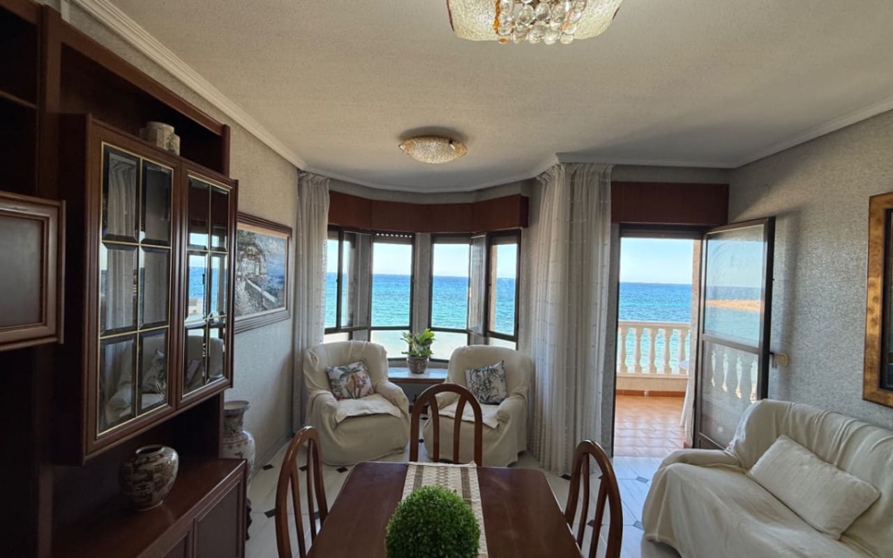 3 Zimmer Strandapartment zu verkaufen in Torrevieja - 324.000 € (Ref: 9973633)