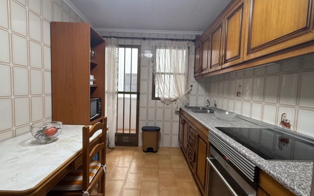 3 soveværelse Strandlejlighed til salg i Playa de los Locos, Torrevieja - € 324.000 (Ref: 9973633)