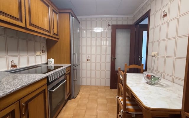 3 soveværelse Strandlejlighed til salg i Playa de los Locos, Torrevieja - € 324.000 (Ref: 9973633)