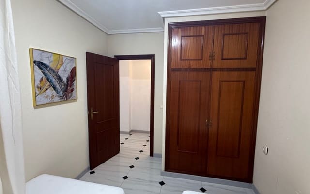 3 soveværelse Strandlejlighed til salg i Playa de los Locos, Torrevieja - € 324.000 (Ref: 9973633)