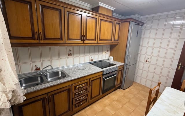 3 soveværelse Strandlejlighed til salg i Playa de los Locos, Torrevieja - € 324.000 (Ref: 9973633)
