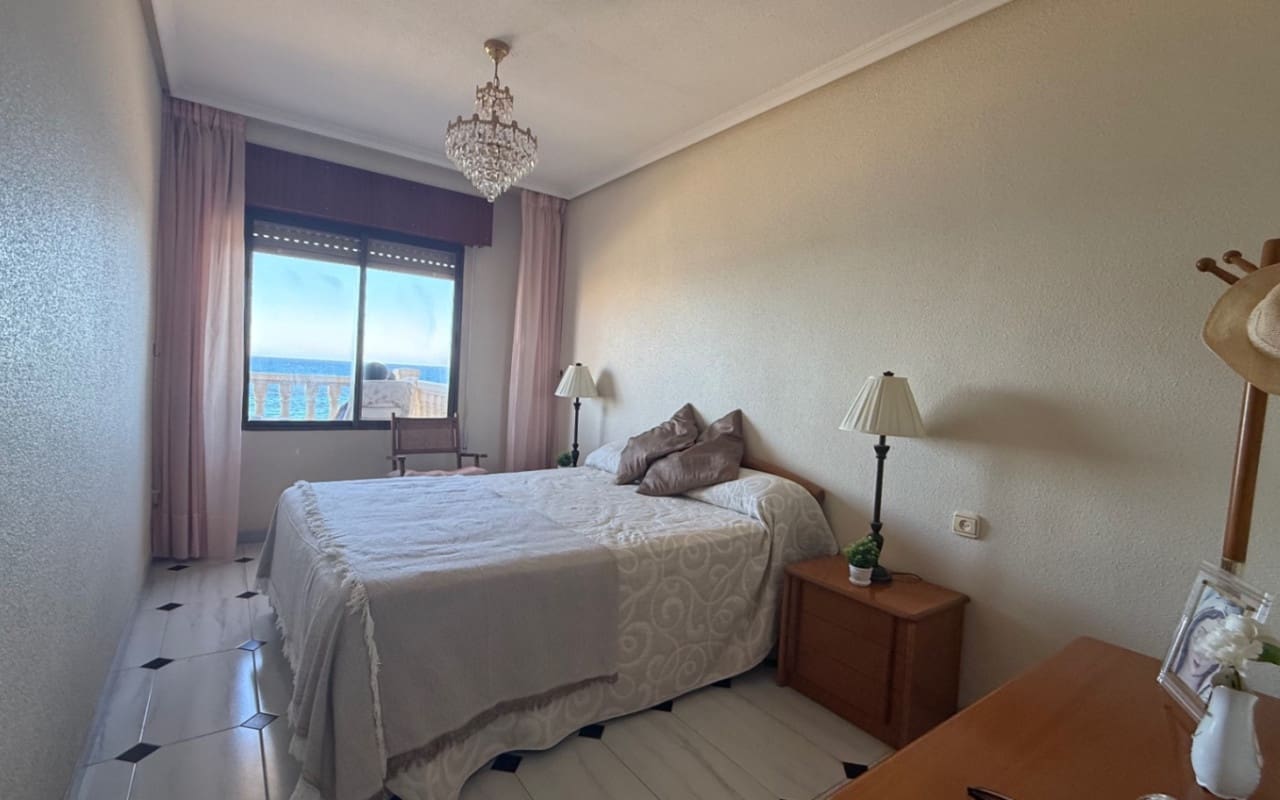 3 Zimmer Strandapartment zu verkaufen in Torrevieja - 324.000 € (Ref: 9973633)
