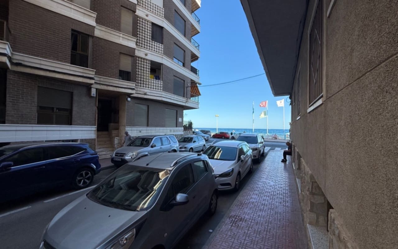 3 Zimmer Strandapartment zu verkaufen in Torrevieja - 324.000 € (Ref: 9973633)
