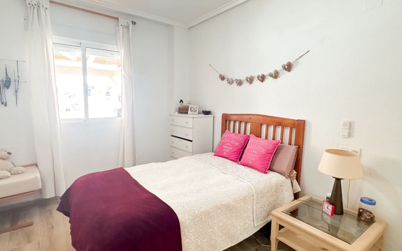 2 soverom Leilighet til salgs i Torrevieja - € 227 000 (Ref: 9973634)