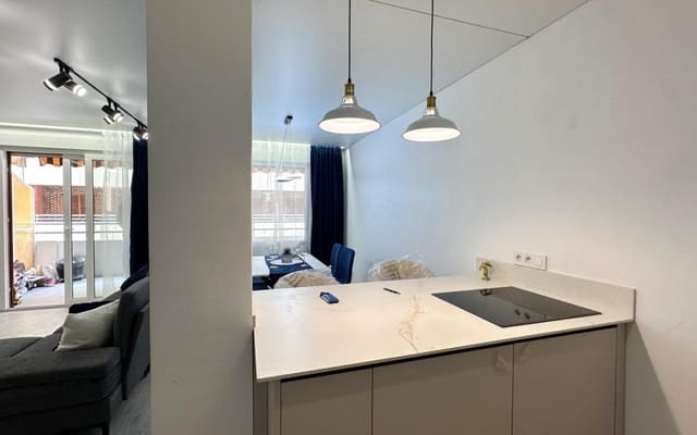 Apartamento Playa de 2 habitaciones en Playa de los Náufragos, Torrevieja en venta - 249.900 € (Ref: 9973635)