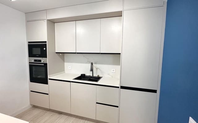 Apartamento Playa de 2 habitaciones en Playa de los Náufragos, Torrevieja en venta - 249.900 € (Ref: 9973635)