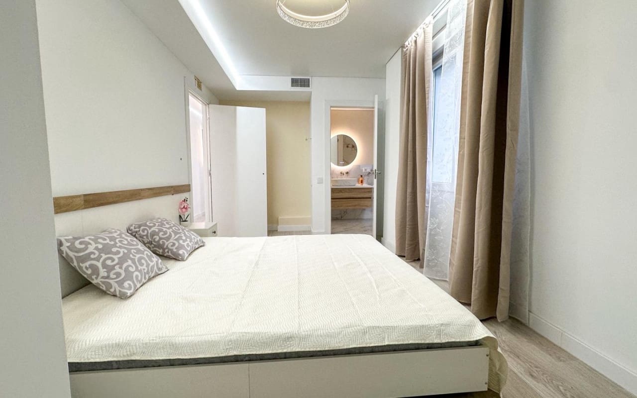 2 soveværelse Strandlejlighed til salg i Torrevieja - € 254.000 (Ref: 9973635)