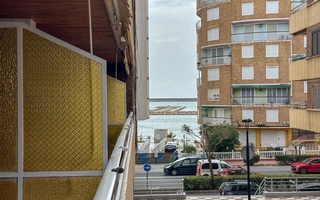 Apartamento Playa de 2 habitaciones en Playa de los Náufragos, Torrevieja en venta - 249.900 € (Ref: 9973635)