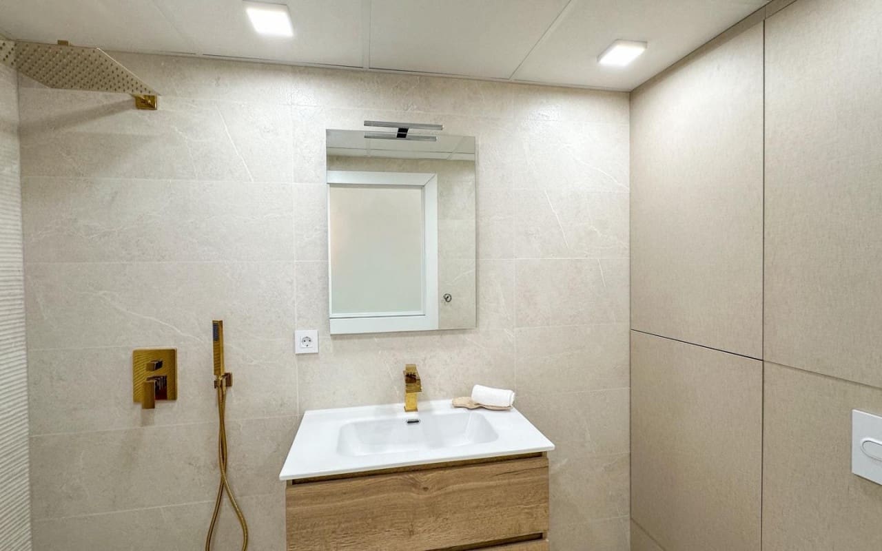 2 soveværelse Strandlejlighed til salg i Torrevieja - € 254.000 (Ref: 9973635)