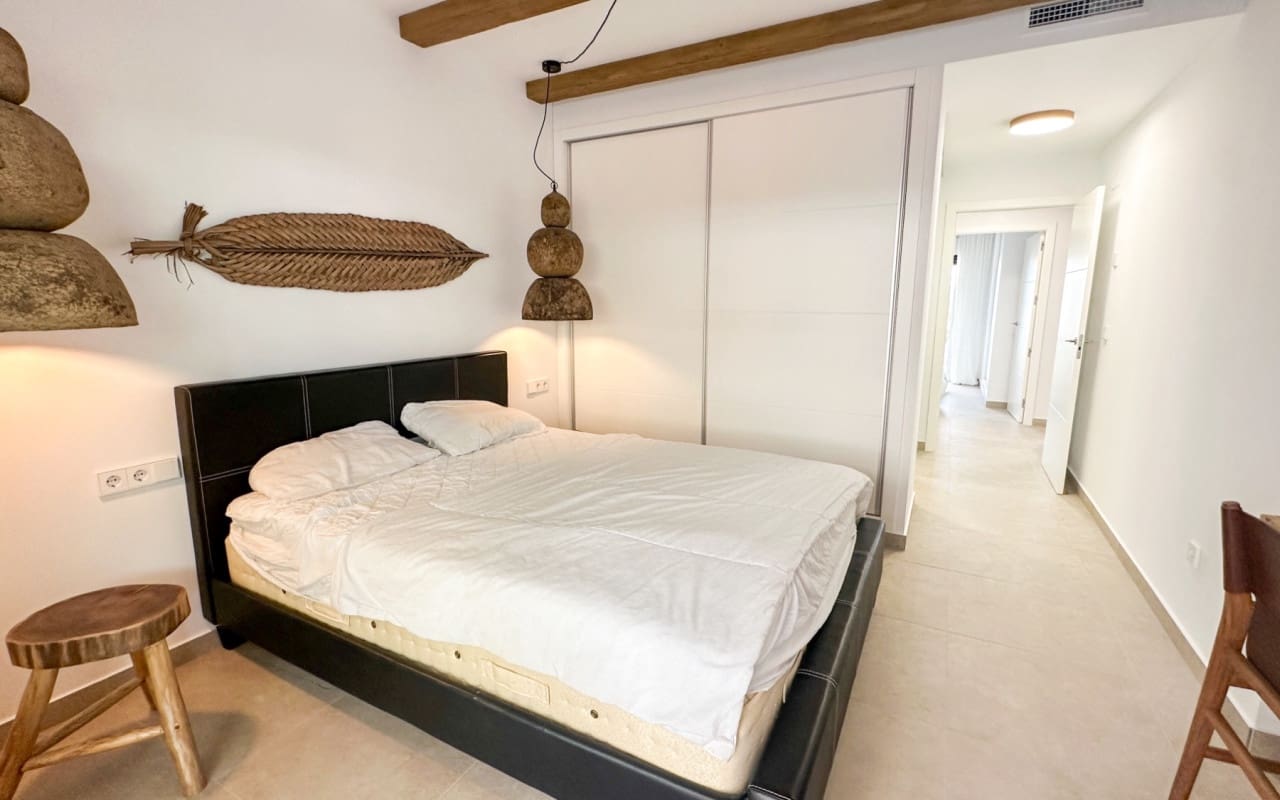 2 soveværelse Lejlighed til salg i Playa Flamenca med swimmingpool - € 379.000 (Ref: 9973636)