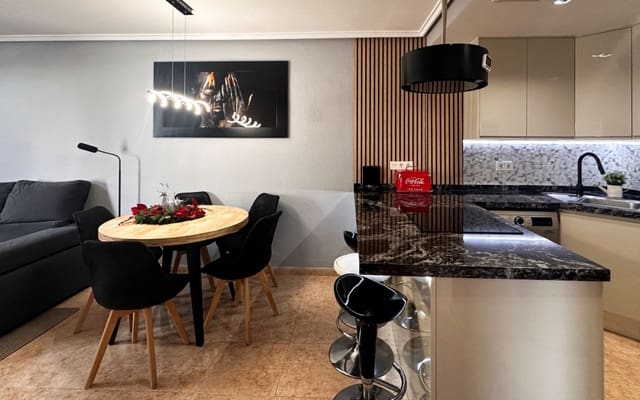 Apartamento de 3 habitaciones en El Molino, Torrevieja en venta con piscina - 194.900 € (Ref: 9973637)