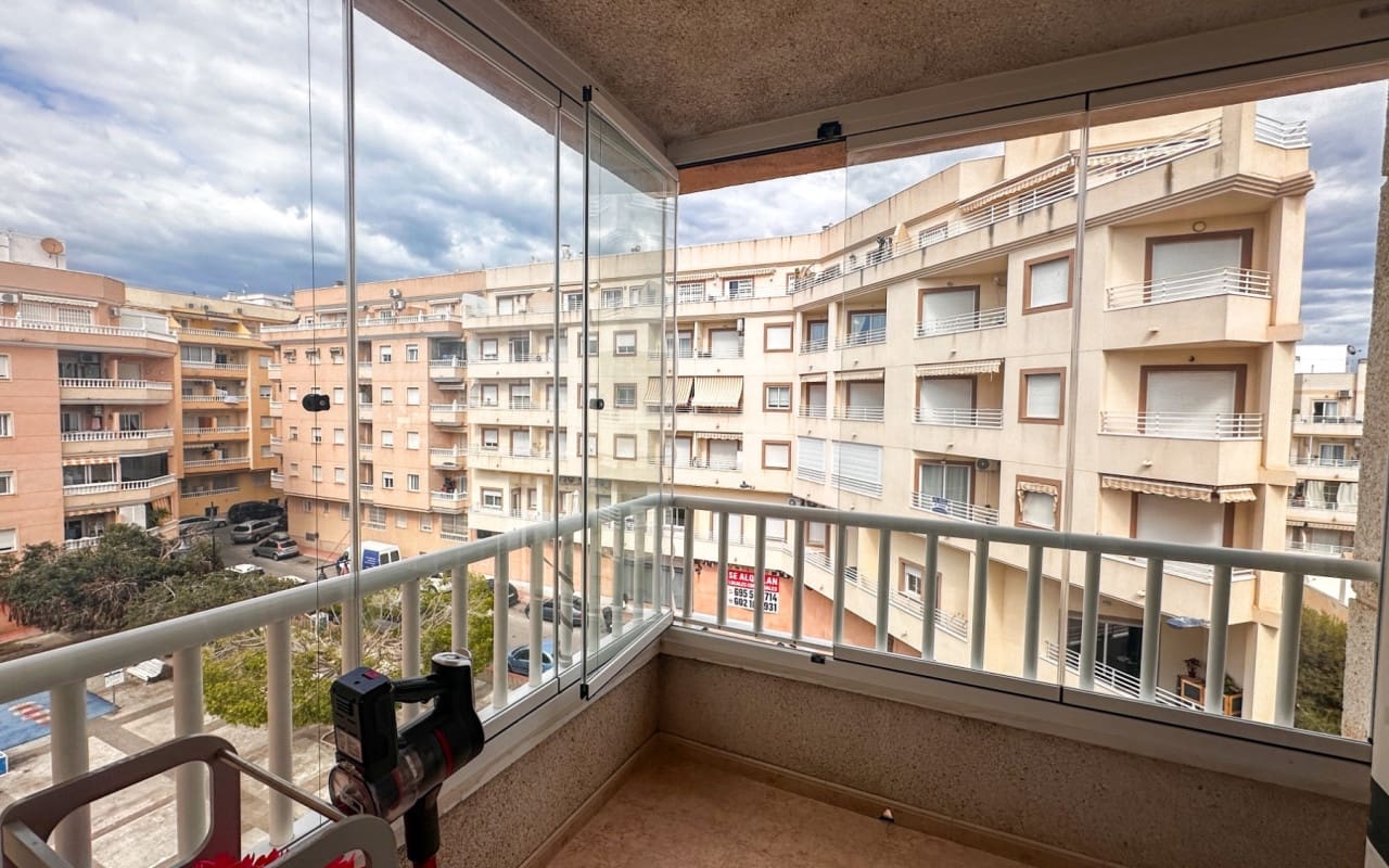 3 camera da letto Appartamento in vendita in Torrevieja con piscina - 194.900 € (Rif: 9973637)