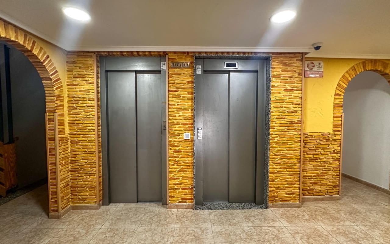 3 camera da letto Appartamento in vendita in Torrevieja con piscina - 194.900 € (Rif: 9973637)
