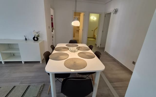 3 soveværelse Lejlighed til salg i Centro - Muelle Pesquero, Torrevieja - € 365.000 (Ref: 9973638)