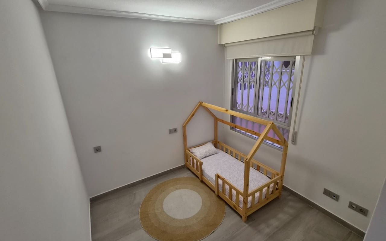 3 soveværelse Lejlighed til salg i Torrevieja - € 365.000 (Ref: 9973638)