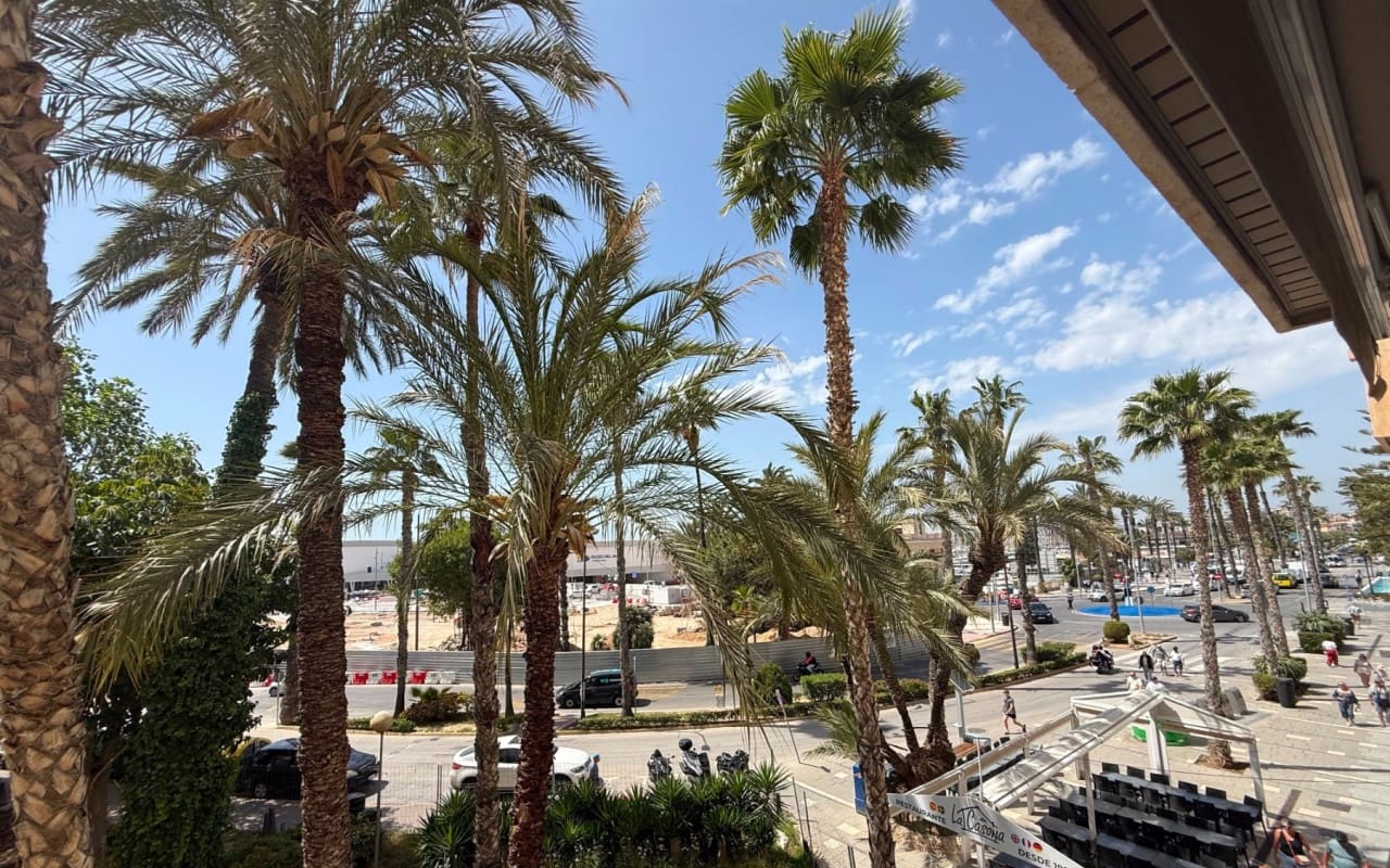 3 soveværelse Lejlighed til salg i Torrevieja - € 365.000 (Ref: 9973638)