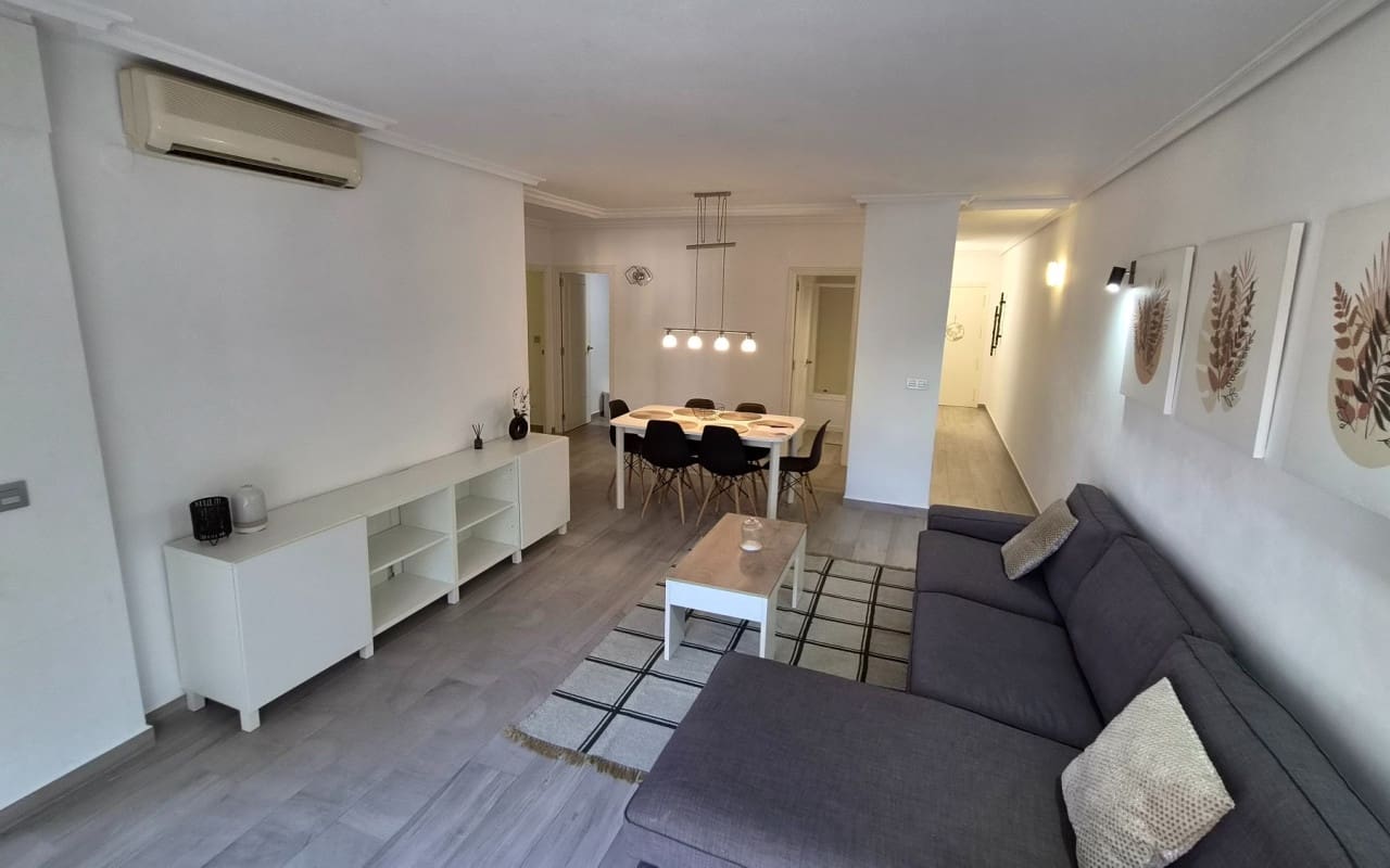 3 soveværelse Lejlighed til salg i Torrevieja - € 365.000 (Ref: 9973638)