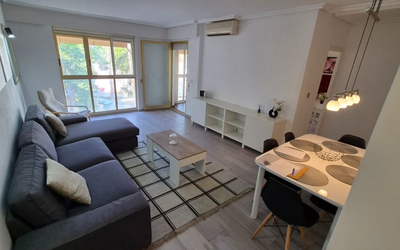 3 soveværelse Lejlighed til salg i Torrevieja - € 365.000 (Ref: 9973638)